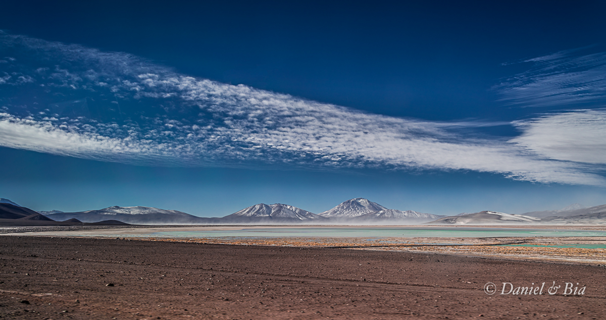 Salar e Laguna Ascotán, 19/08/2026. Foto Daniel e Bia.