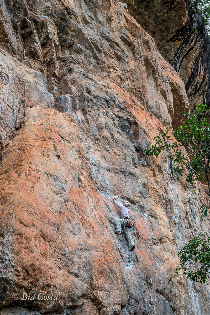 Falésia dos Olhos, São Bento do Sapucaí, 24/02/2020. Foto Bia Costa.