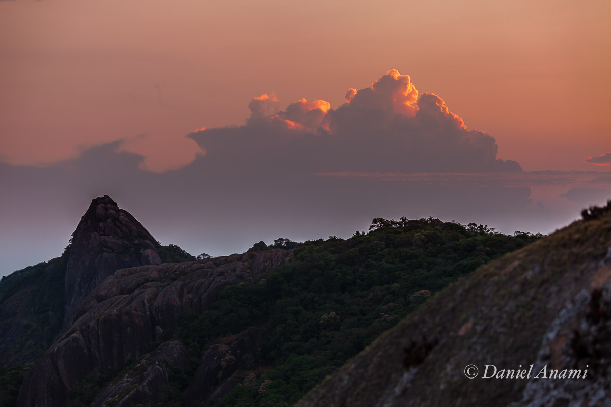 Fim de tarde na Serra do Lopo. Extrema. 27/09/2015 Foto Daniel Anami.