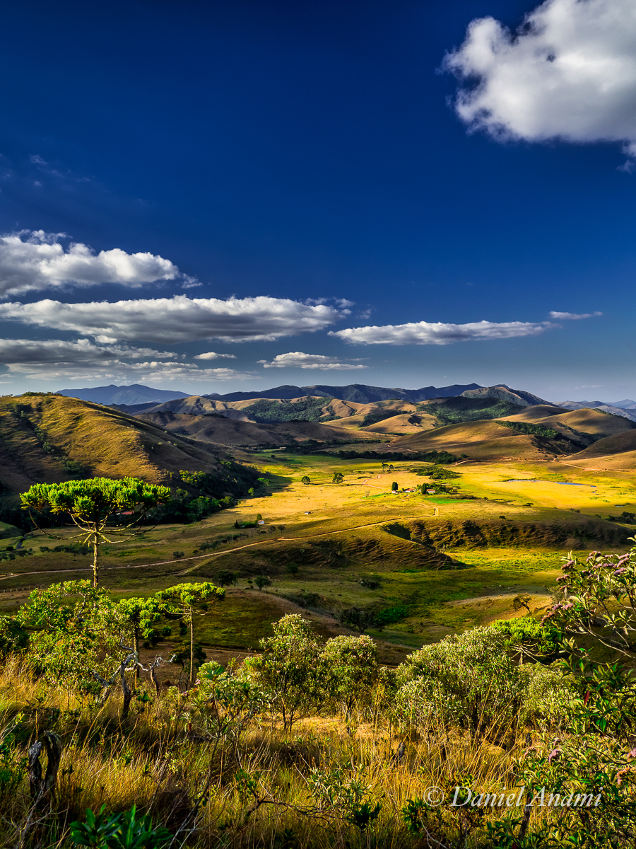 Paisagem do topo da Serra do Garrafão, Itamonte. 08/08/2015. Foto Daniel Anami.