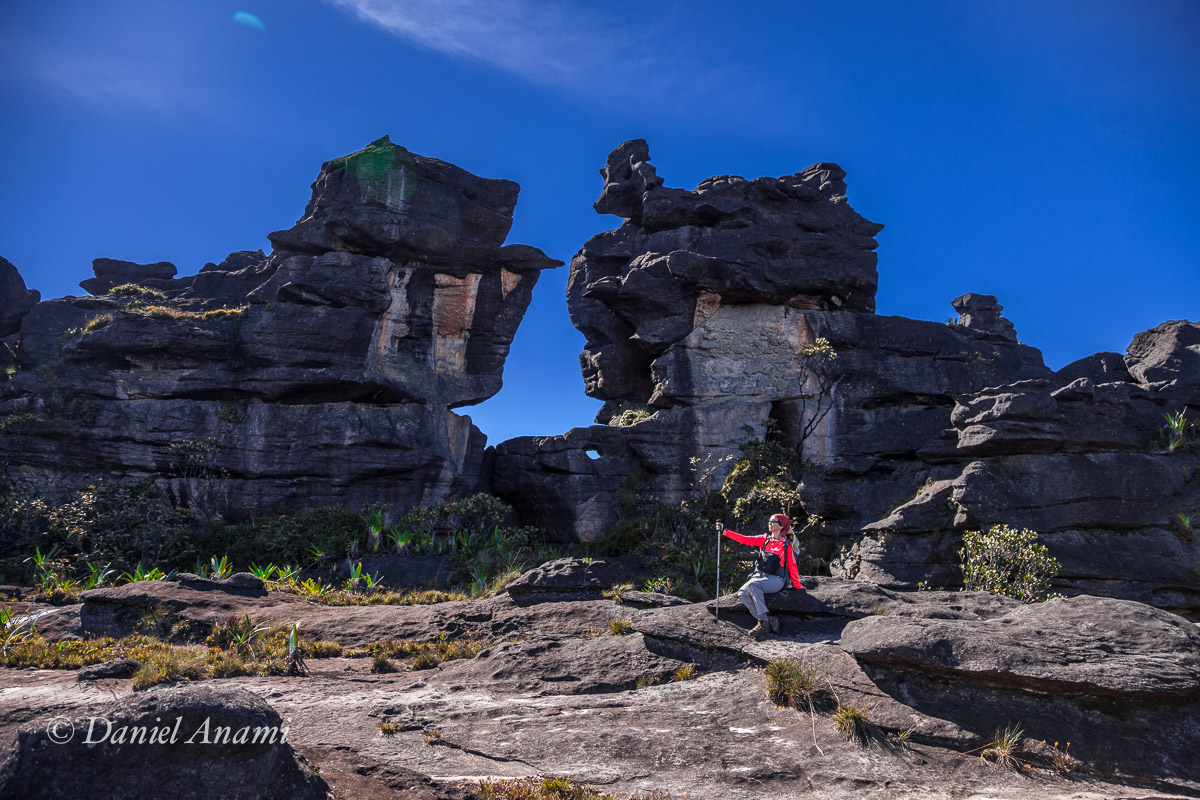 Meditando sobre os labirintos da Guiana. 18/03/2016. Foto Daniel Anami.
