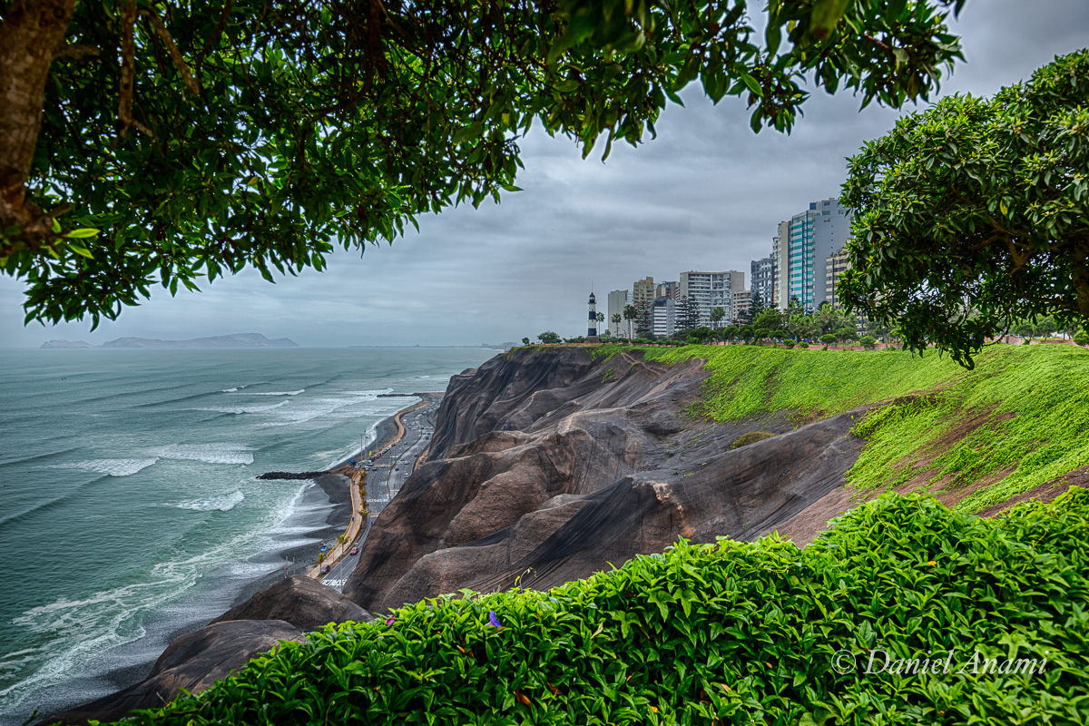 Paisagem contida. Lima / Miraflores - 12/07/17. Foto Daniel Anami.
