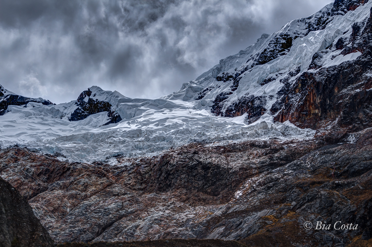 Chantineve. Cordillera Blanca / Laguna Arhueycocha / Detalhes do glaciar - 05/07/17. Foto Bia Costa.
