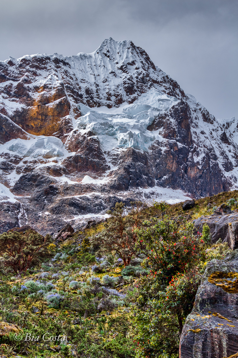 O que os olhos não vêem o coração não sente. Cordillera Blanca / Laguna Arhueycocha: Nevado Rinríjirca (5.810m) - 05/07/17. Foto Bia Costa.