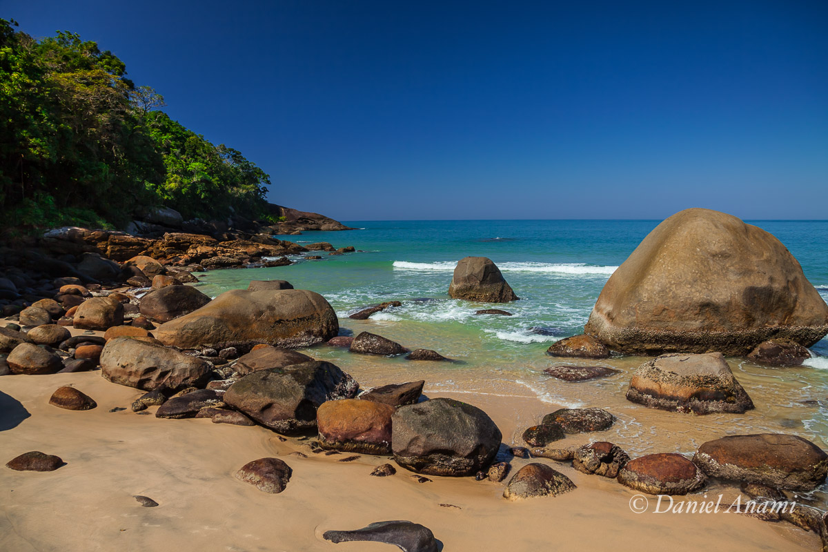 Mansidão na Praia Brava, Trindade, Paraty, 01/09/15. Foto Daniel Anami.